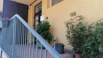 Entrada al alojamiento