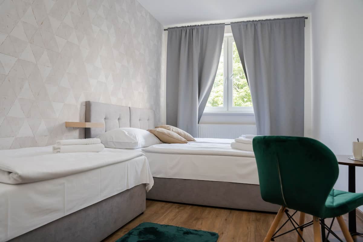 Comfort Triple Room | Free WiFi, bed sheets