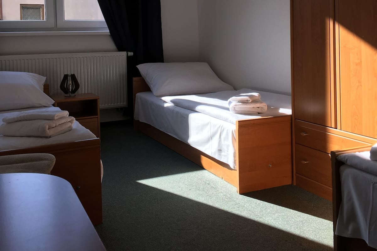 Classic Triple Room | Free WiFi, bed sheets