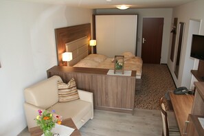 Suite, balkon | Brankas dan seprai linen