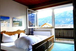 Standard Double Room, Balcony, Mountain View