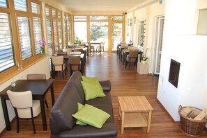Dinner served, Regional cuisine - Hotel Sonnleitn (Hermagor-Pressegger See)