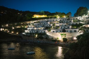 Fachada del alojamiento - Noche