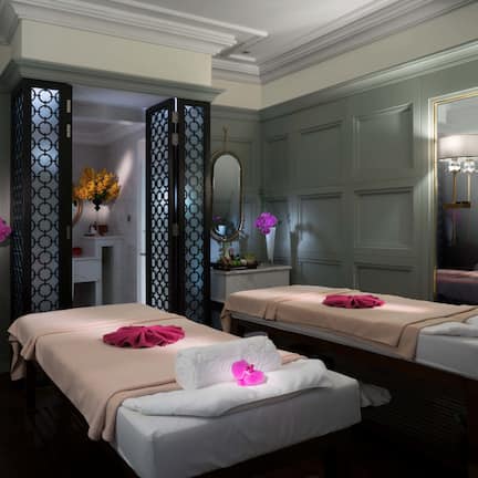 Sauna, hot tub, steam room, body treatments, facials