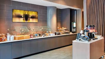 Gratis morgenmadsbuffet hver dag