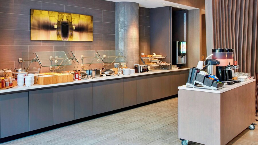 SpringHill Suites by Marriott Milwaukee Downtown