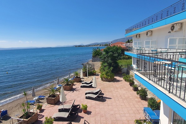 Vista para praia/oceano