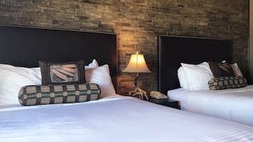 1 bedroom, premium bedding, pillow-top beds, desk