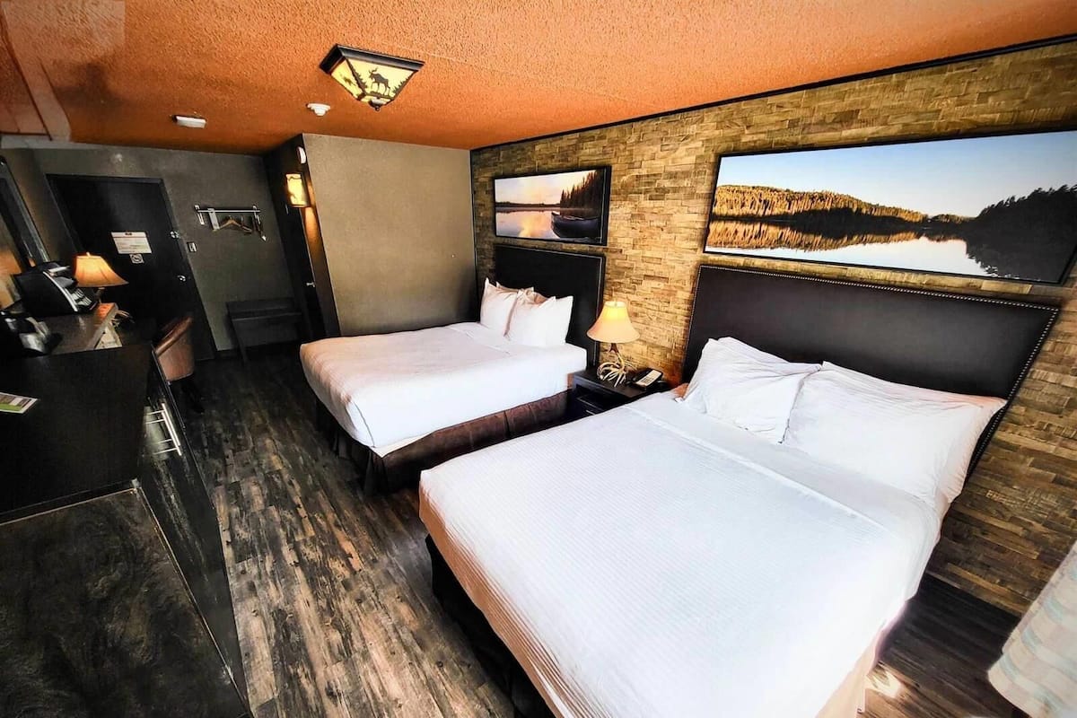1 bedroom, premium bedding, pillowtop beds, desk