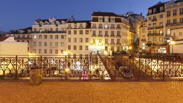Front of property – evening/night - Hello Lisbon Rossio Collection Apartments (Lisbon)
