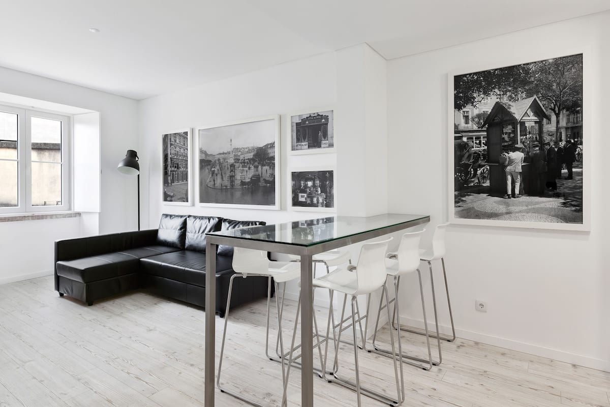 Superior Apartment, 1 Bedroom | Living room | TV