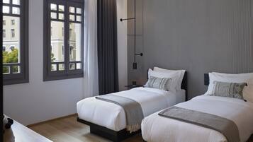 Deluxe Room, City View