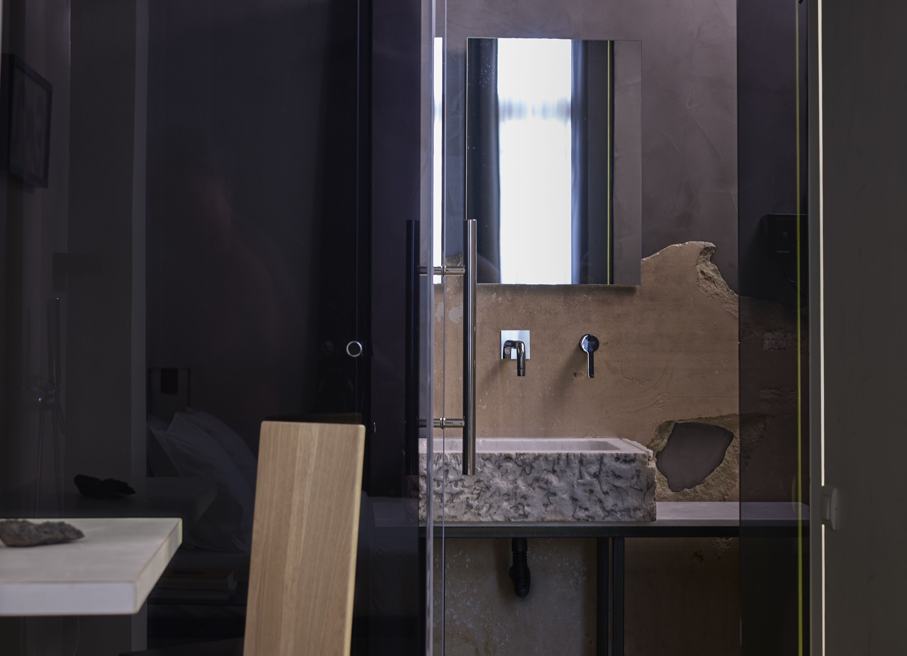 classic room | bathroom | shower, free toiletries, hair dryer, bathrobes