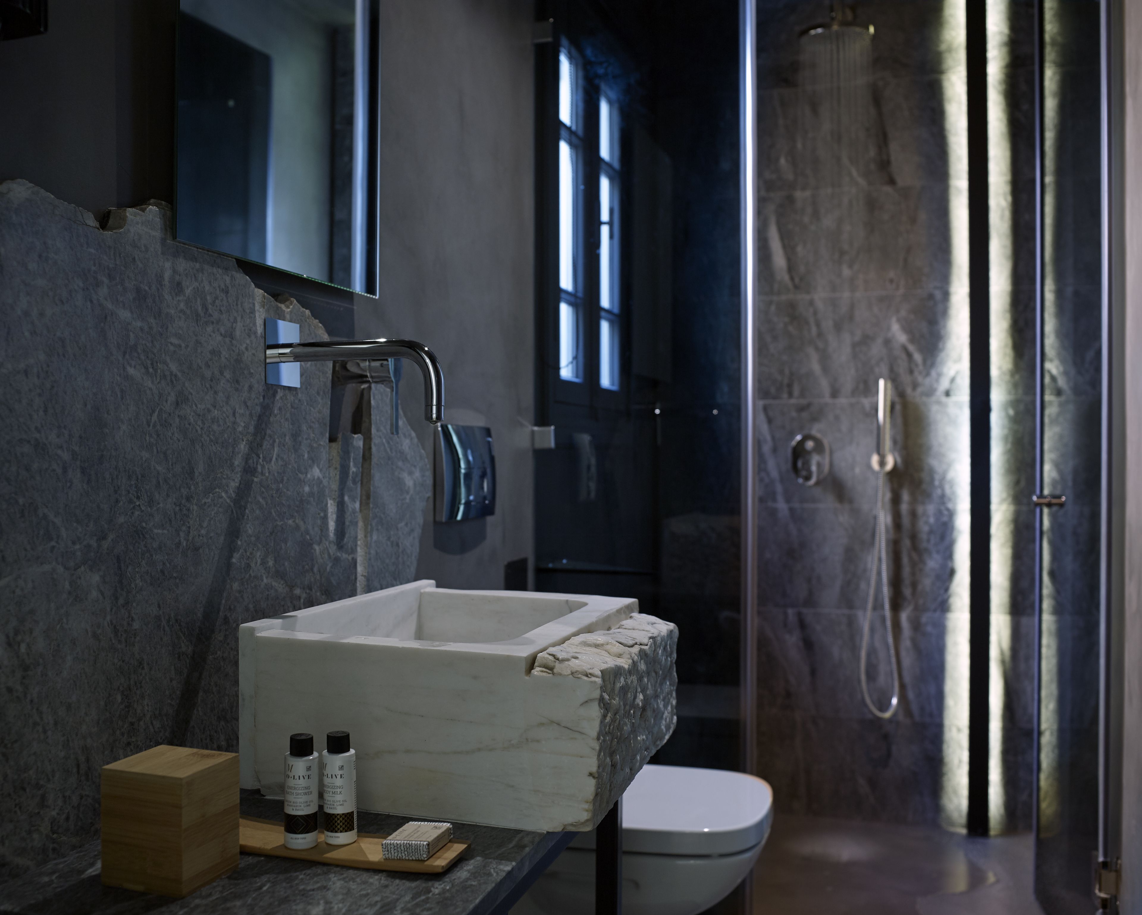 shower, free toiletries, hair dryer, bathrobes