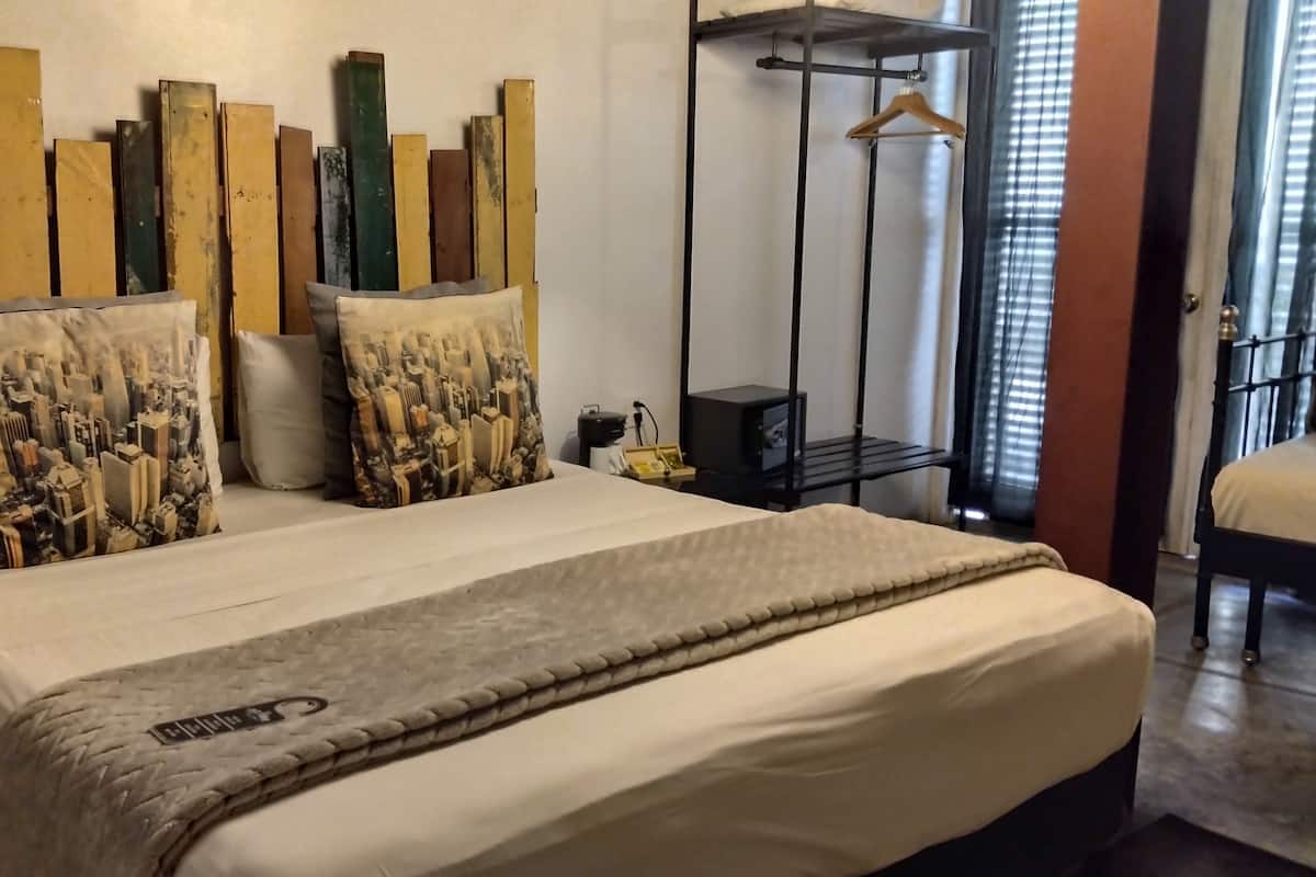 Superior Room, Sofa Bed with Balcony | Minibar, in-room safe, desk, free WiFi