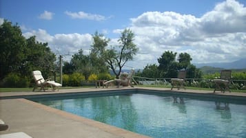 Seasonal outdoor pool