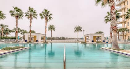 Carillon Beach Inn by Vacasa