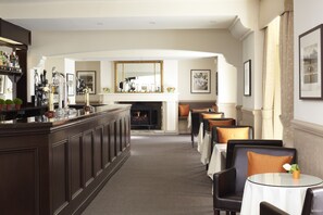 Bar (on property) - The Royal Hotel (Ventnor)