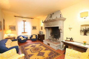 Living room - Villa Lo Scoiattolo (Subbiano)