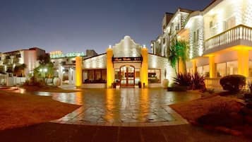 Fachada de la propiedad