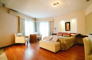 In-room safe, free cots/infant beds, bed sheets