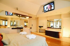 Caja de seguridad en la habitación, cunas gratuitas y ropa de cama