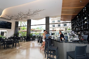Bar lounge