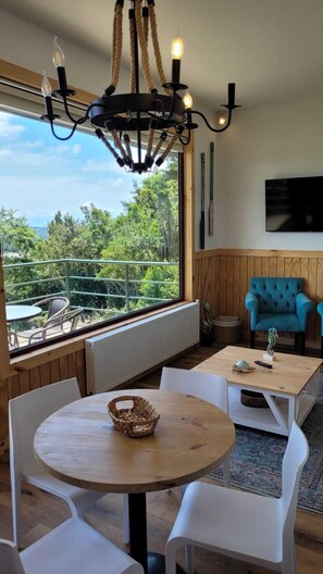 Living area - Krause Lodge (Puerto Varas)