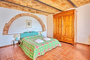 Apartment, 1 Bedroom (Tenuta 2) | Laptop workspace, free cots/infant beds, bed sheets - Tenuta (San Casciano in Val di Pesa)