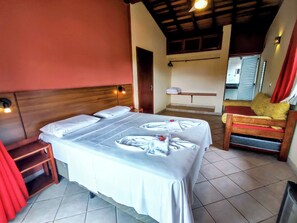 Family Suite, 2 Bedrooms, 2 Bathrooms, Annex Building | Minibar, free WiFi, bed sheets - Pousada Casa na Praia (Ubatuba)