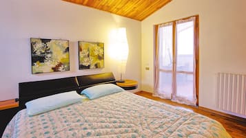 Vila, 4 quartos | 4 quartos, berços (sobretaxa), Wi-Fi de cortesia, roupa de cama