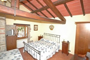 Apartamento panorâmico, vários quartos, vista para a piscina (Annarita) | 8 quartos, escrivaninha, Wi-Fi de cortesia