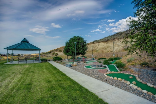 Motel 6 Baker City, OR