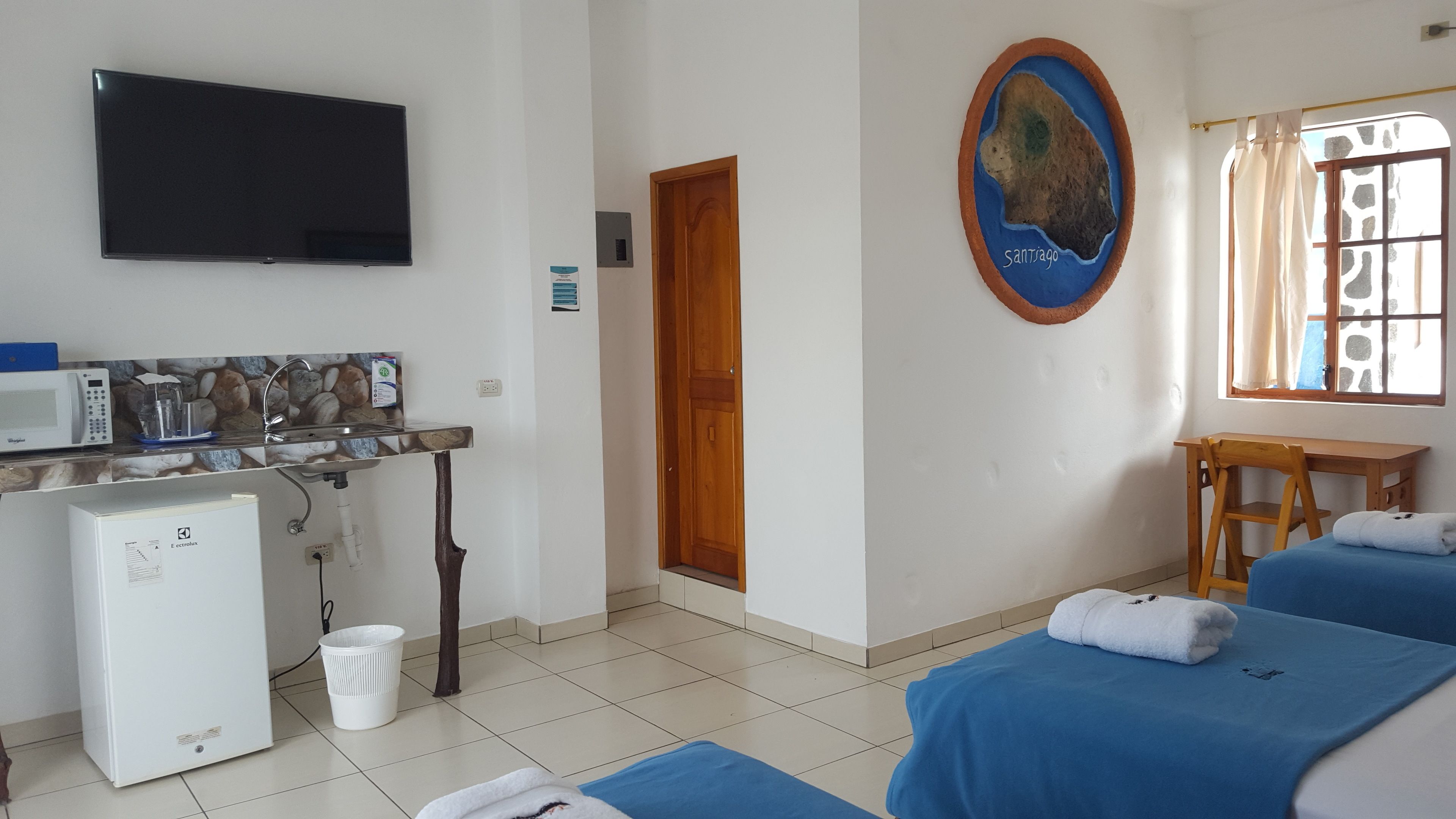 standard triple room | mini fridge