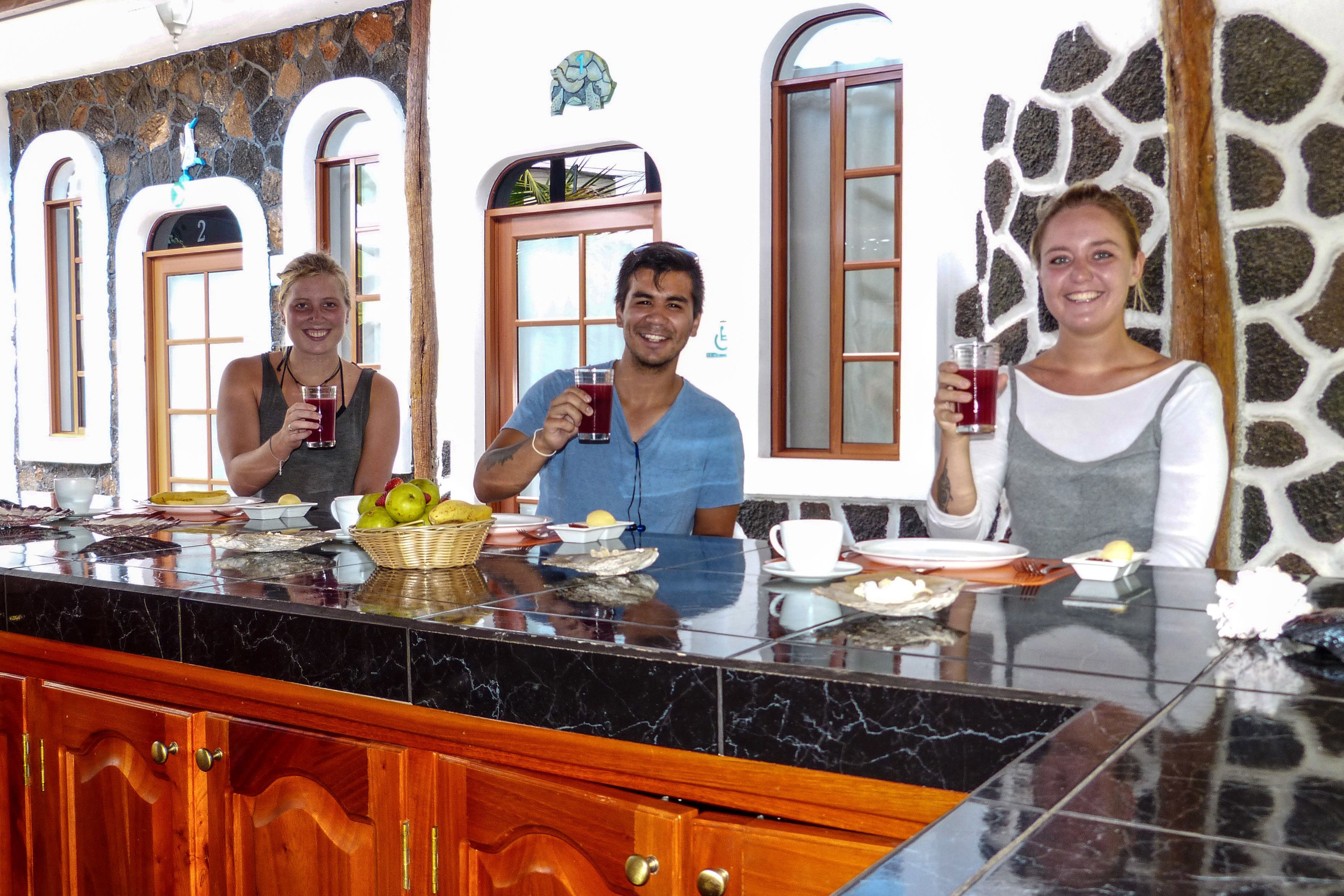 فطور أوروبي مجانًا يوميًا