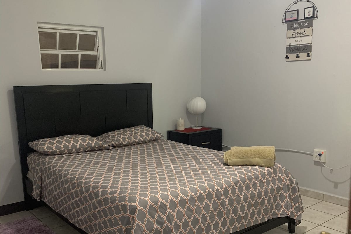 Rollaway beds, free WiFi, bed sheets