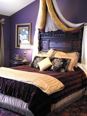 Luxury Room, 1 King Bed, Jetted Tub, River View | Frette Italian sheets, iron/ironing board, free WiFi - Hearthstone Elegant Lodge by the River (Kamiah)