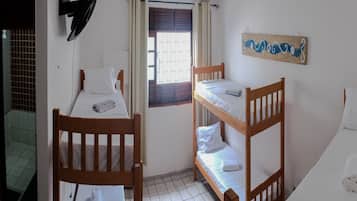 Shared Dormitory | Blackout curtains, free WiFi, bed sheets