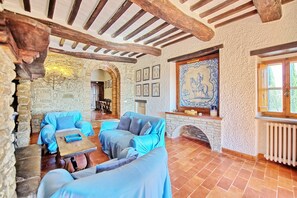 Interior - Uccellaia (Magione)