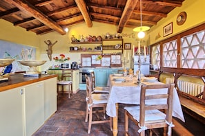 Villa, 3 Bedrooms, Hill View (Casa Vania) | Private kitchen