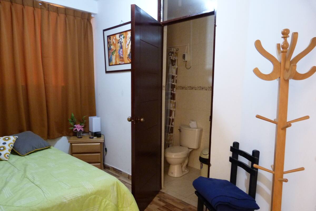 Kamar Single | Brankas, Wi-Fi gratis, dan seprai linen