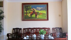 Lobby sitting area - Hoa Phuong Hotel (Can Tho)