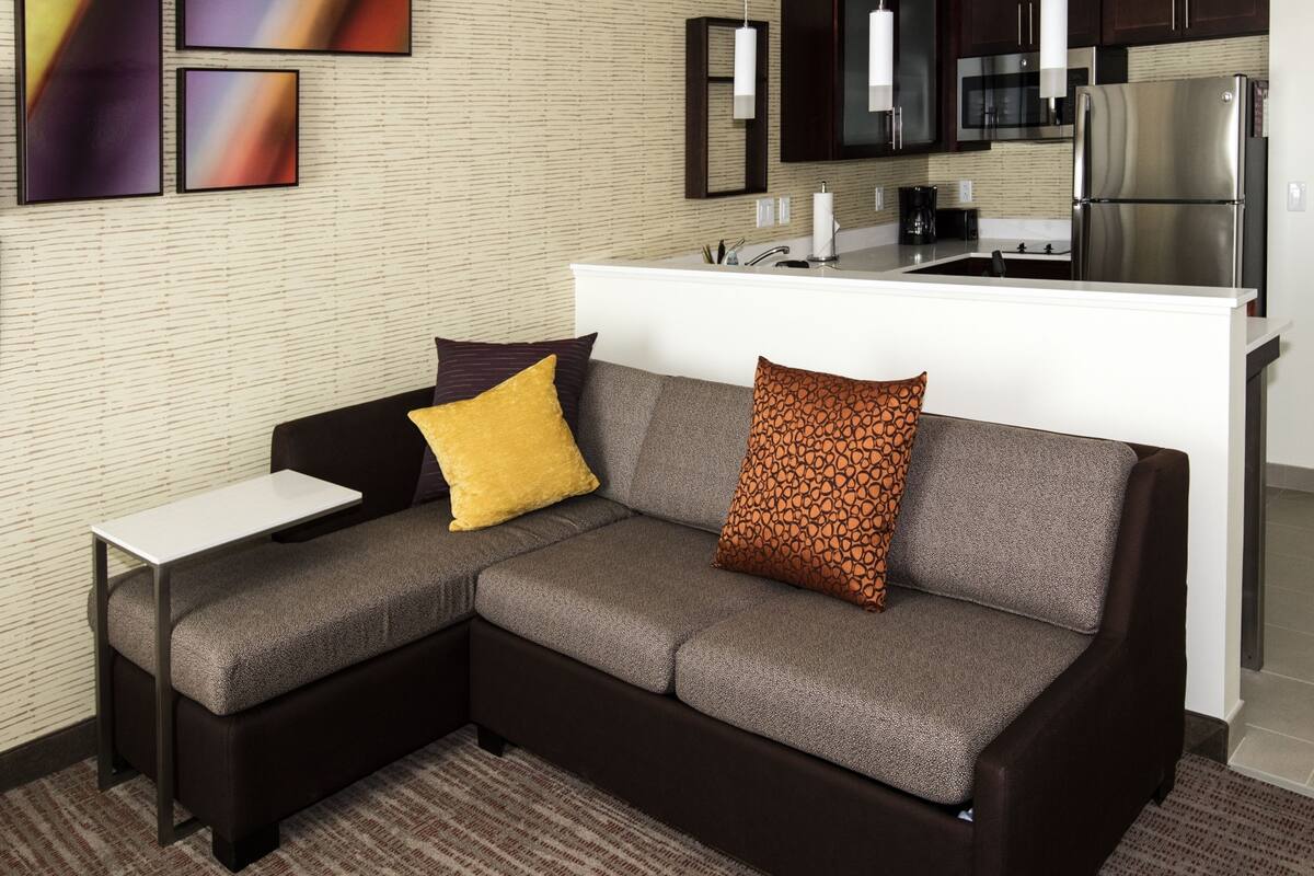 32-inch smart tv with digital channels, tv, netflix