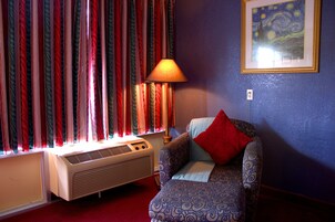 1 bedroom, desk, free WiFi, bed sheets