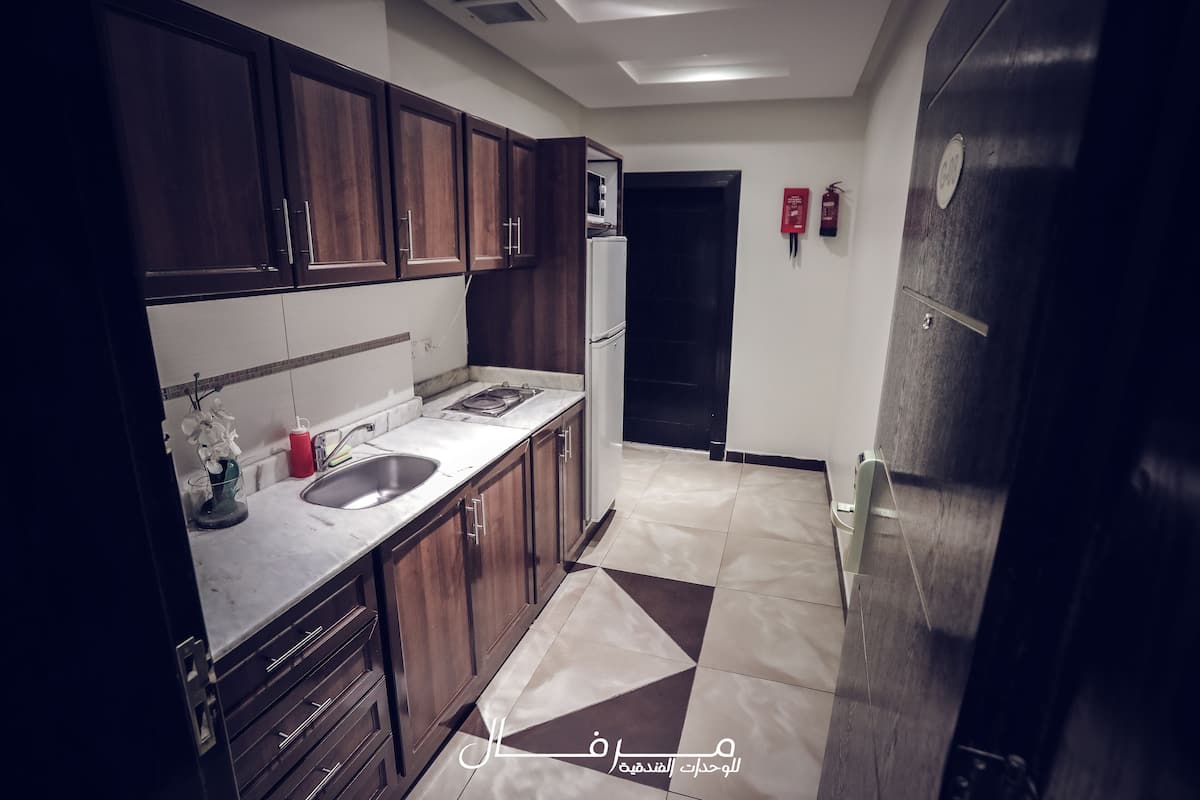 Studio | Private kitchen | Fridge, microwave, oven, stovetop