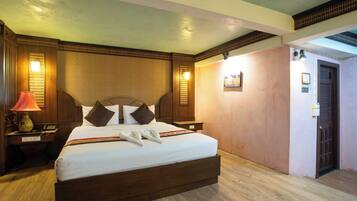 Superior Room | Desk, free WiFi, bed sheets