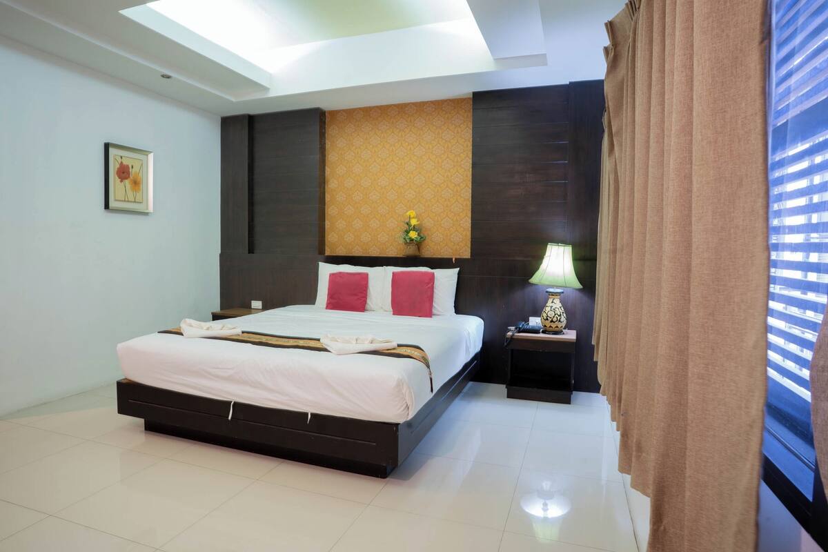 Standard Double Room | Työpöytä, ilmainen Wi-Fi, vuodevaatteet