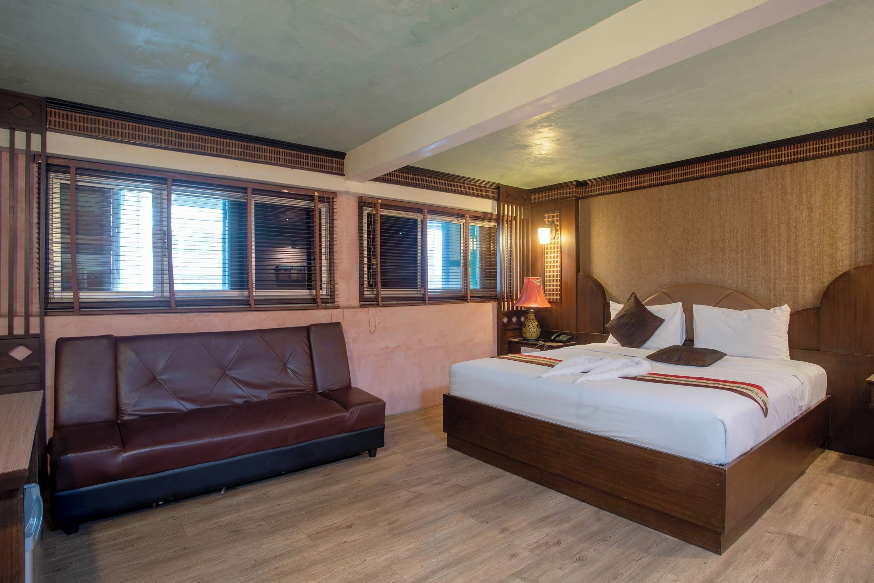 高級客房 | 書桌、免費 Wi-Fi、床單