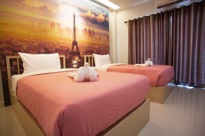 Deluxe Room | Desk, free WiFi - Morage Hotel (Phitsanulok)