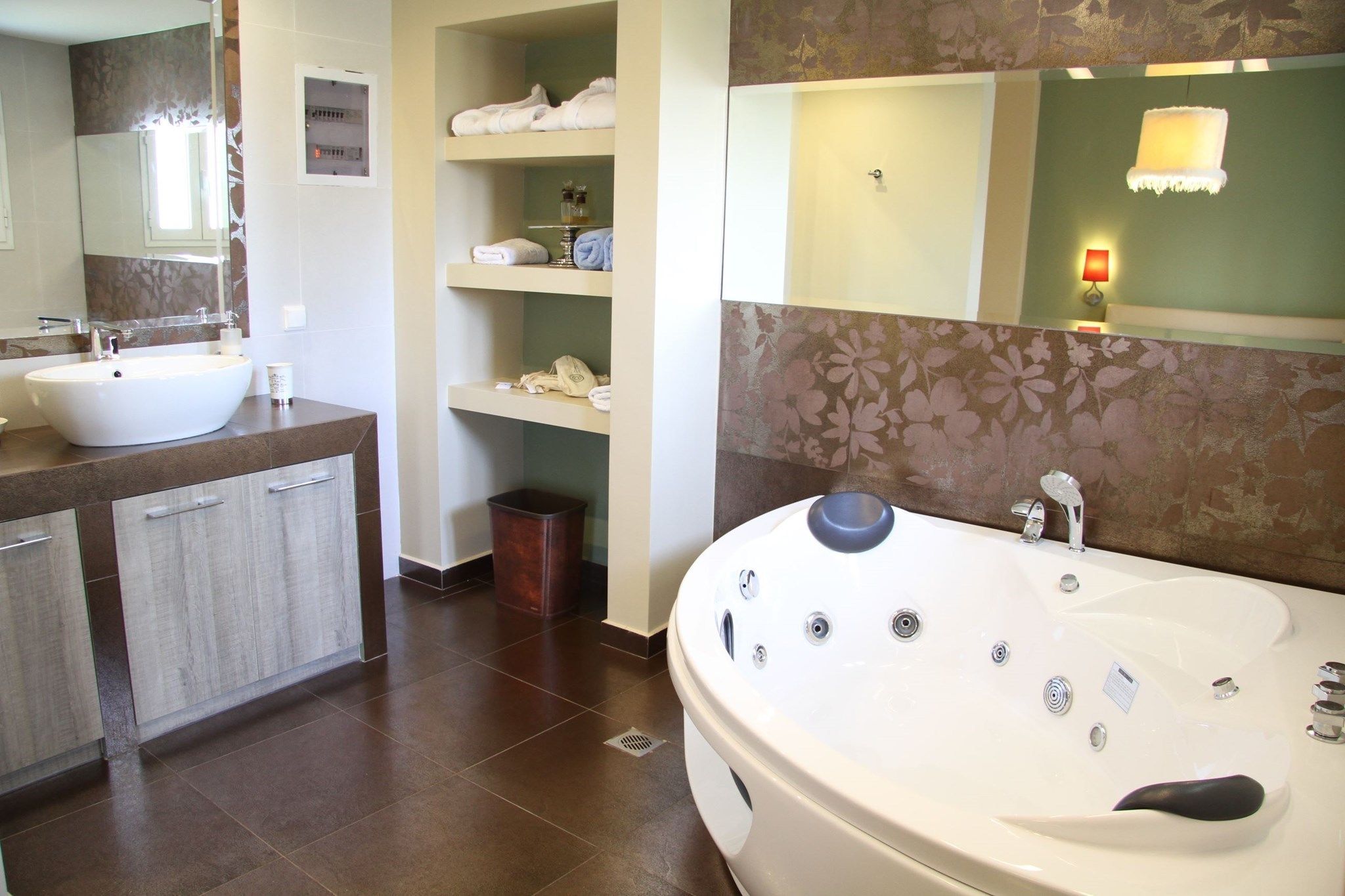 Superior Apartment, 1 Bedroom | Bathroom